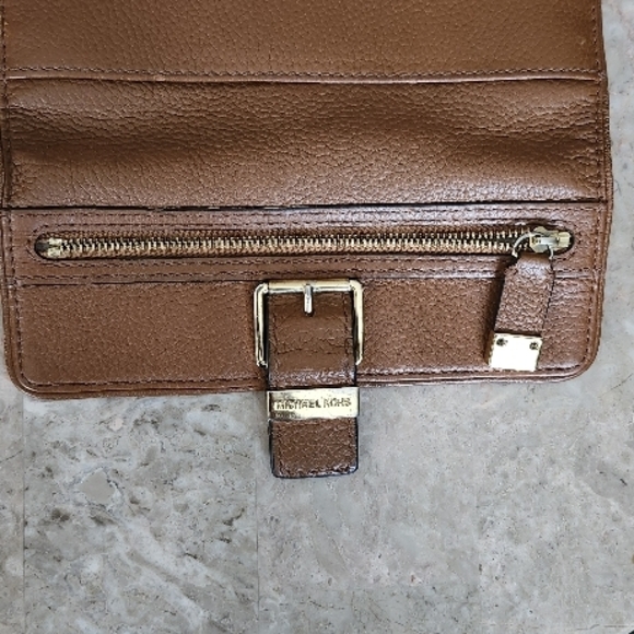 Michael Kors Brown Leather Wallet - Picture 1 of 10